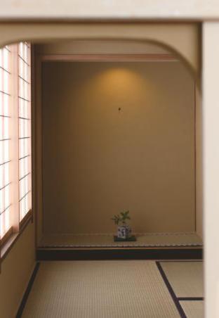Matsui-Bekkan Hanakanzashi Kyoto Rom bilde